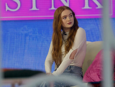 Sadie Sink OnlyFans Leak Picture - Thumbnail cHDg2xbBbr