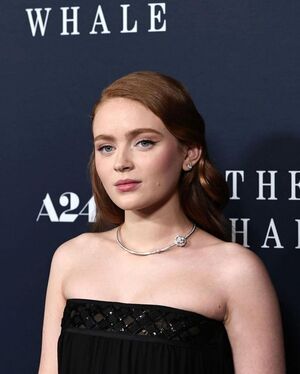 Sadie Sink OnlyFans Leak Picture - Thumbnail cO5PBF3Wbw