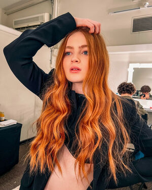 Sadie Sink OnlyFans Leak Picture - Thumbnail h3qgaeQ7aO