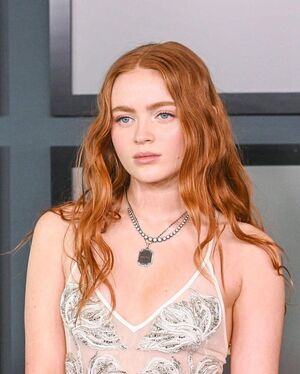 Sadie Sink OnlyFans Leak Picture - Thumbnail lqRZeBqChx