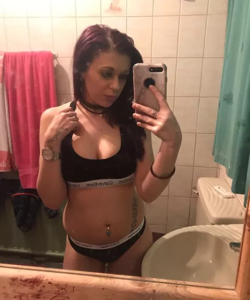 Sammiirae20 OnlyFans Leak Picture - Thumbnail P8bcWYfqA0