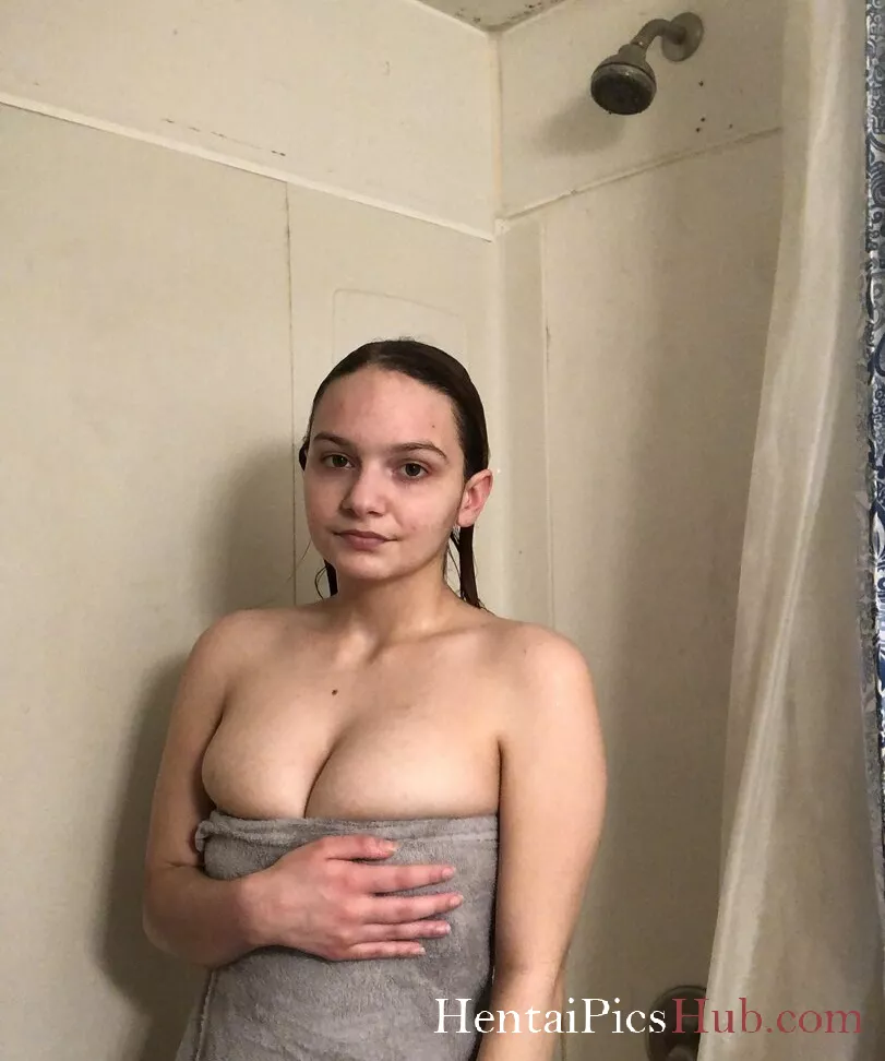 Savannahmalaby19 Nude OnlyFans Leak Photo u8DTBFURPV