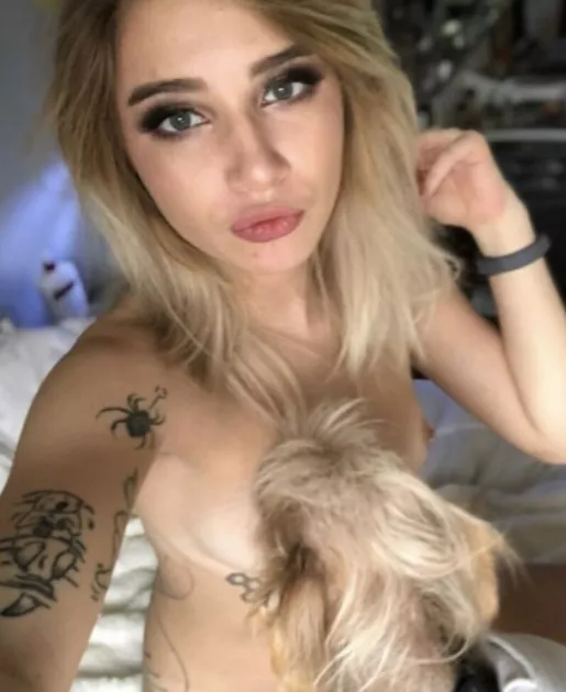 Shaynaivxx OnlyFans Leak Picture - Thumbnail VPmEfo5iWi