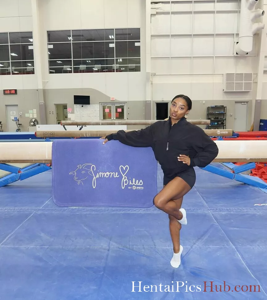 Simone Biles Nude OnlyFans Leak Photo QIOf3ptT4H