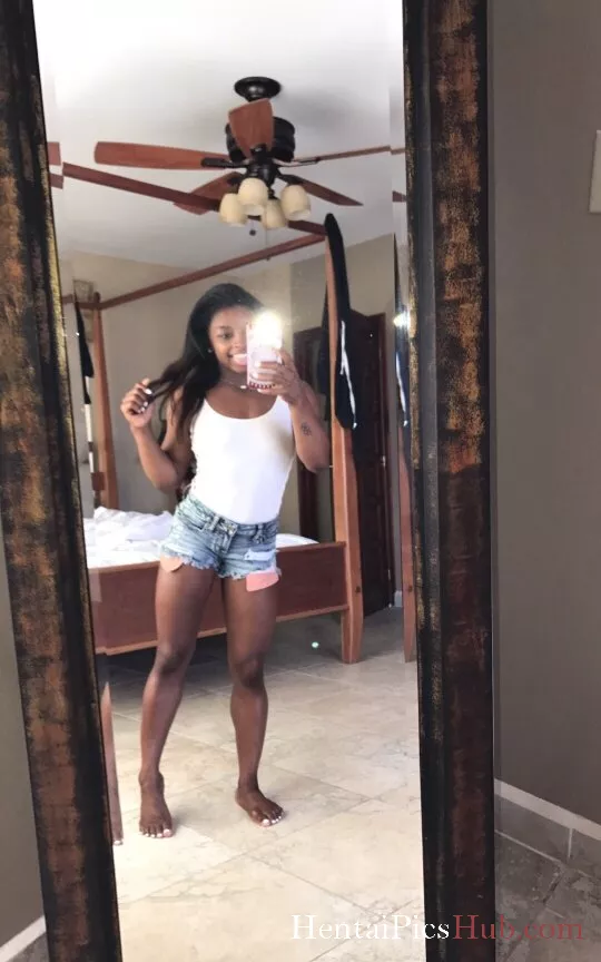 Simone Biles Nude OnlyFans Leak Photo nRDWR3e31C