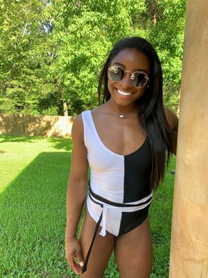 Simone Biles OnlyFans Leak Picture - Thumbnail 7FUdirwG2K