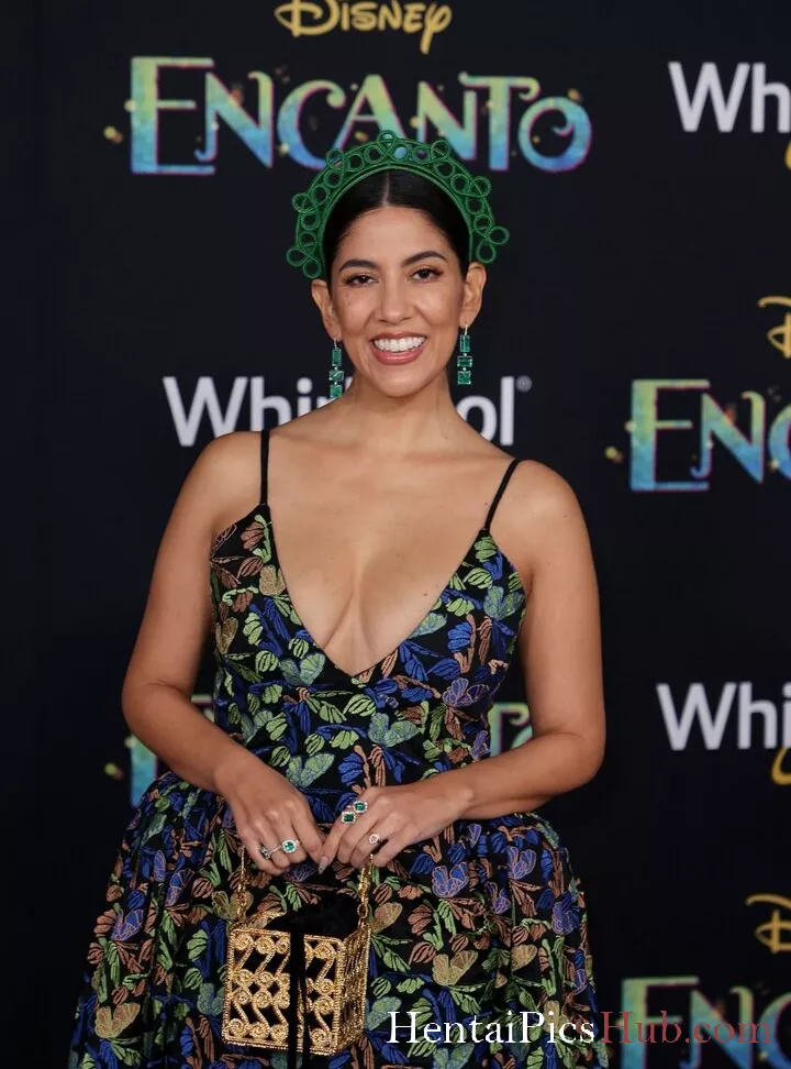 Stephanie Beatriz Nude OnlyFans Leak Photo uf7dj2f7N8