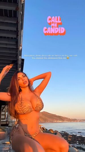 Tara Yazdi OnlyFans Leak Picture - Thumbnail 93eGuGW6hT