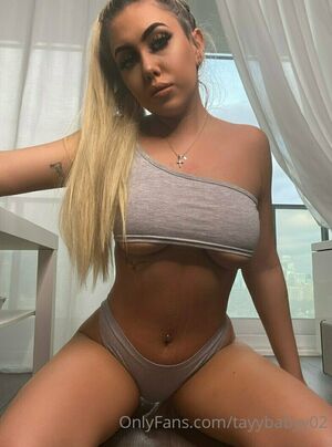 Taylor Mccarthy OnlyFans Leak Picture - Thumbnail wTmu2gdN57