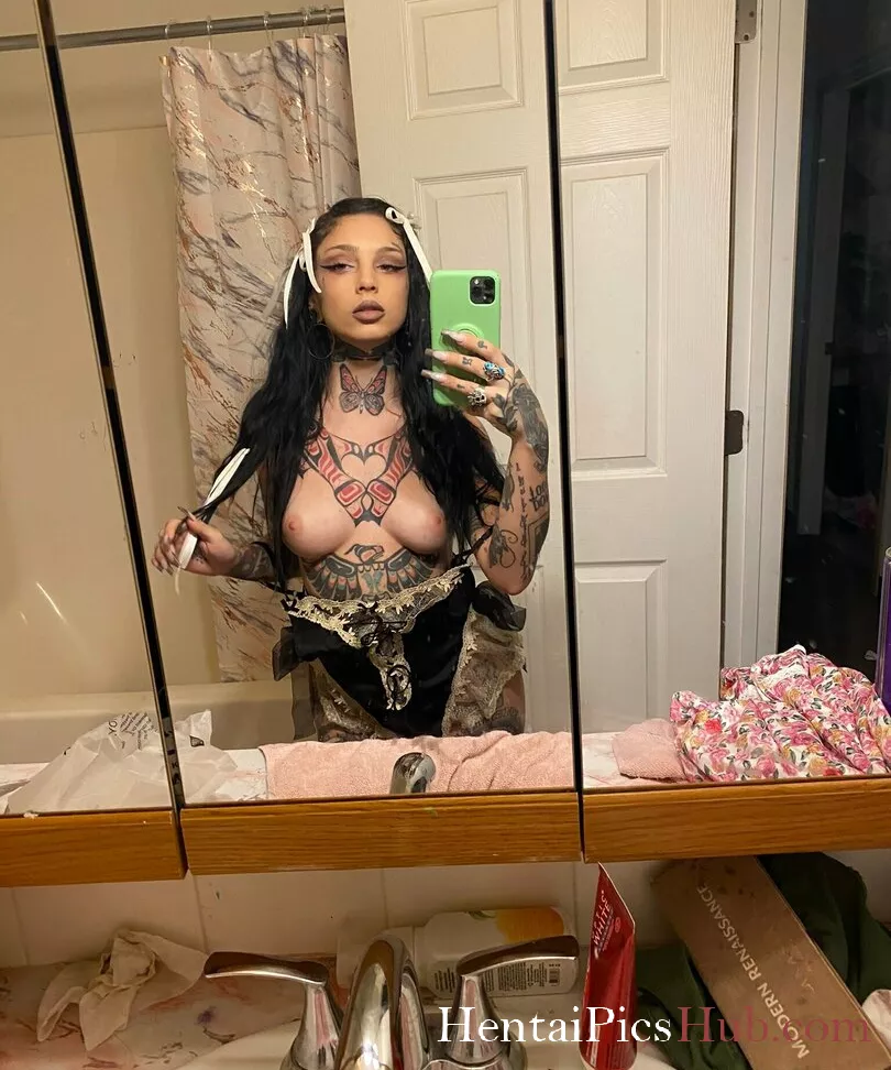 Taylor White Nude OnlyFans Leak Photo BKGprVFo5p