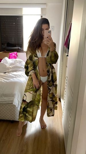 Thaisa Leal OnlyFans Leak Picture - Thumbnail jNNl7lg8qq