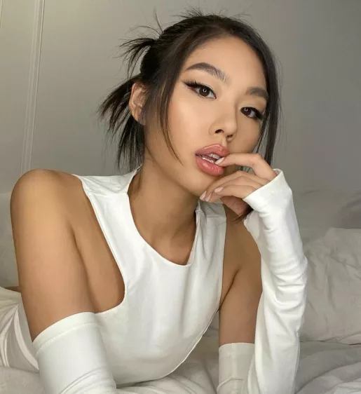 Thao Nhi Le OnlyFans Leak Picture - Thumbnail O6yjVM6wY8