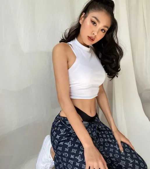 Thao Nhi Le OnlyFans Leak Picture - Thumbnail OEYYvOc5oN