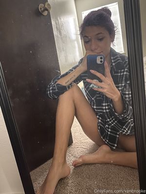 Vanbrooke OnlyFans Leak Picture - Thumbnail i31H04c66R