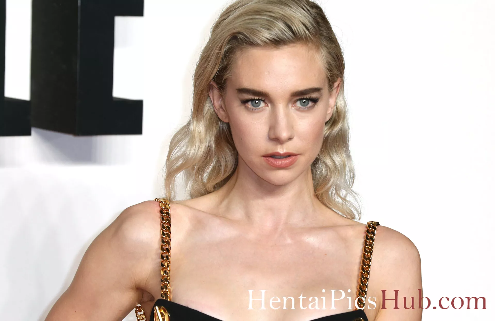 Vanessa Kirby Nude OnlyFans Leak Photo GpKbHDkkf3