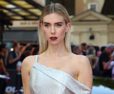 Vanessa Kirby OnlyFans Leak Picture - Thumbnail fxNnxLM40P