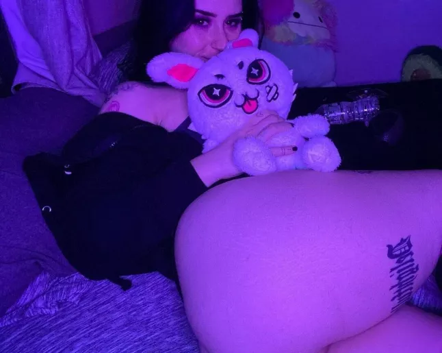 Witch_bitch99 OnlyFans Leak Picture - Thumbnail RaLWICxS8f