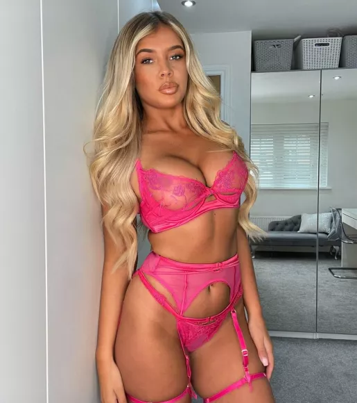 Zara_xo OnlyFans Leak Picture - Thumbnail tQIYjfYntS