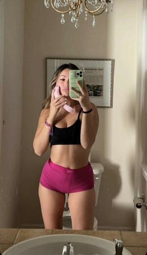 Zoe Fergurson OnlyFans Leak Picture - Thumbnail Yb41imIZTf